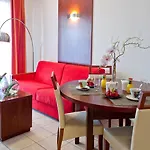 Goelia Riviera מלון דירות מאנדליה-לה-נאפול