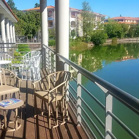 Апарт-отель Goelia Riviera Мандельё-ла-Напуль
